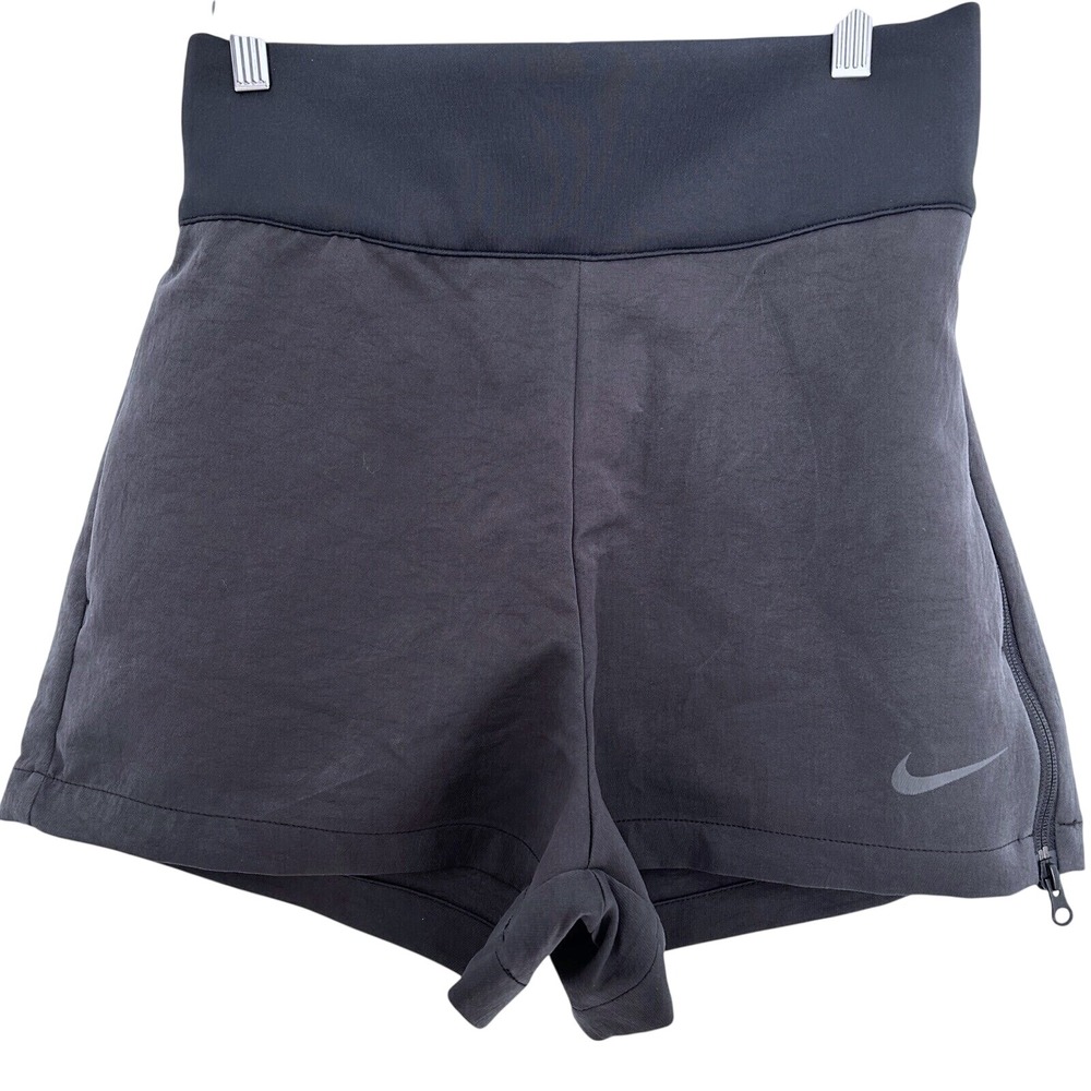 Nike NWT Medium Team Tech Pack athletic shorts women's gray/black